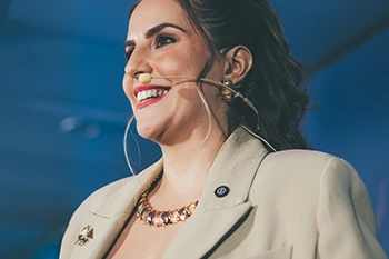 Dra Mariana Maciel